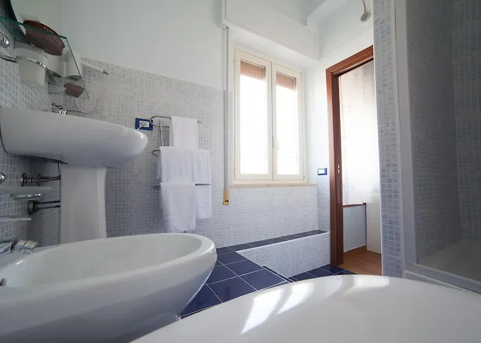 In 住宿加早餐酒店 3*