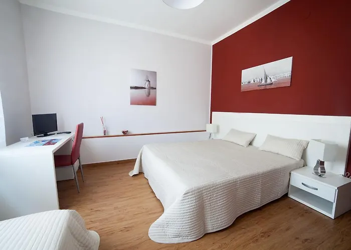 In 住宿加早餐酒店 3*